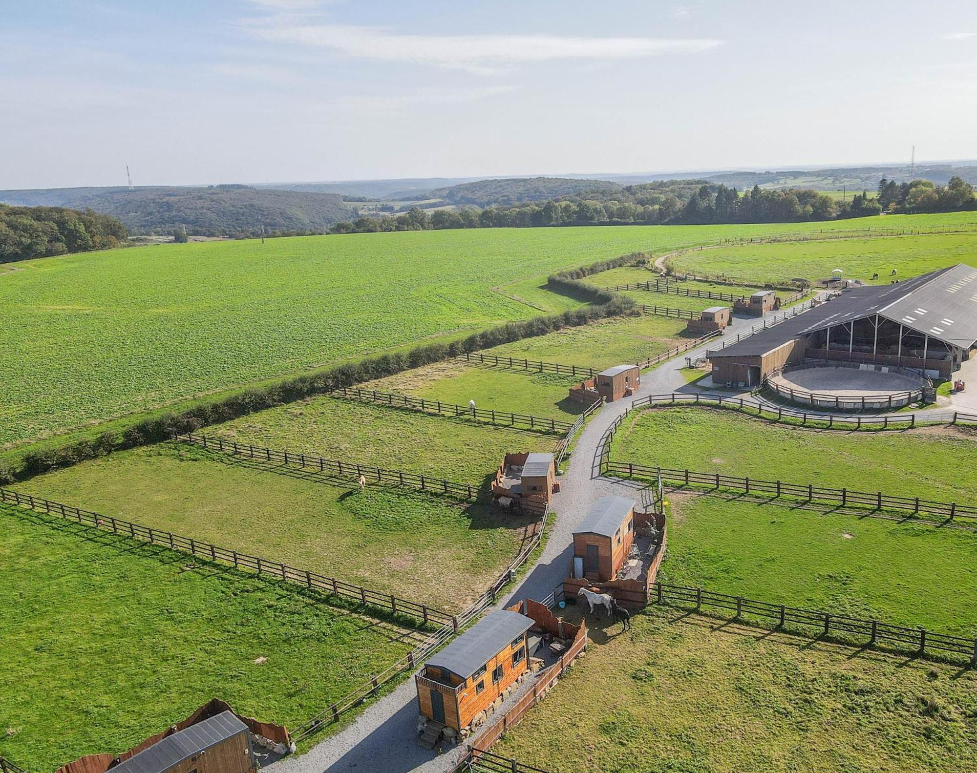 Les Tiny Du Pre Mathy - Logements Insolites Avec Jacuzzi A プロフォンドヴィル エクステリア 写真